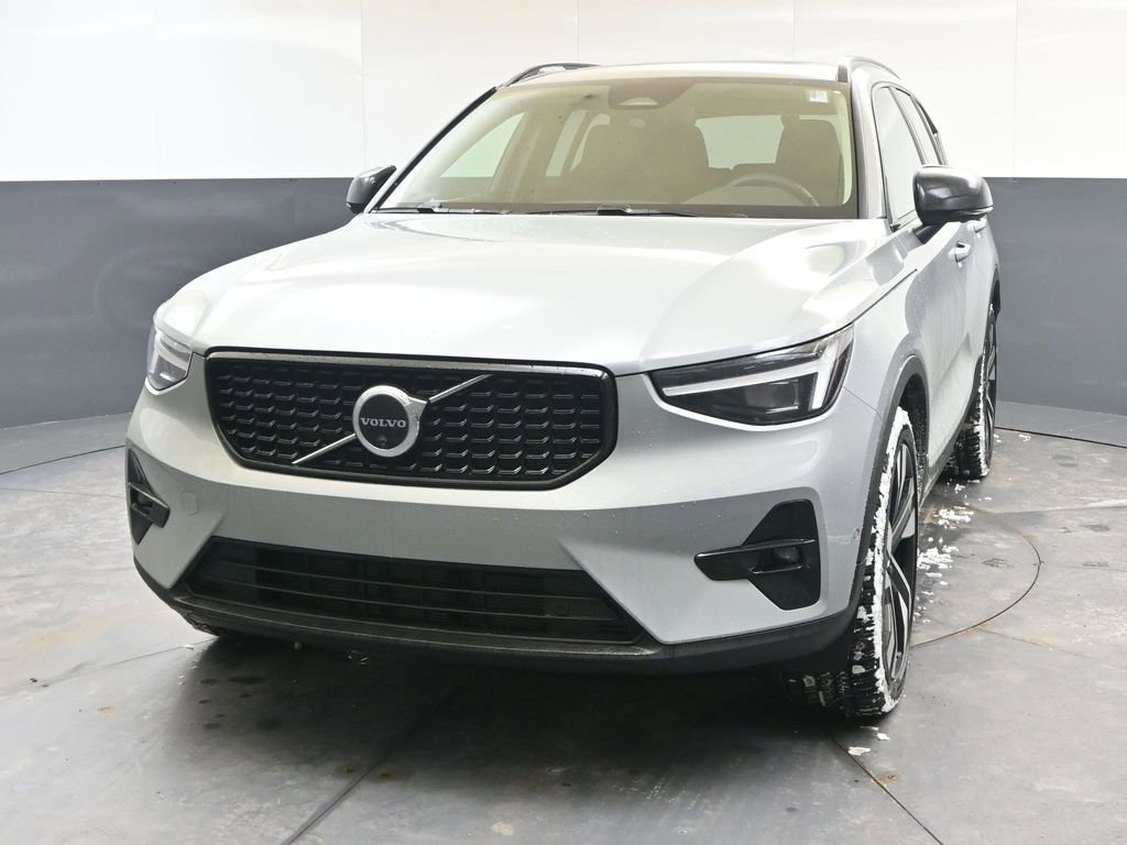 New 2026 Volvo XC40 B5 Ultra w/ Protection Package Premier image 1