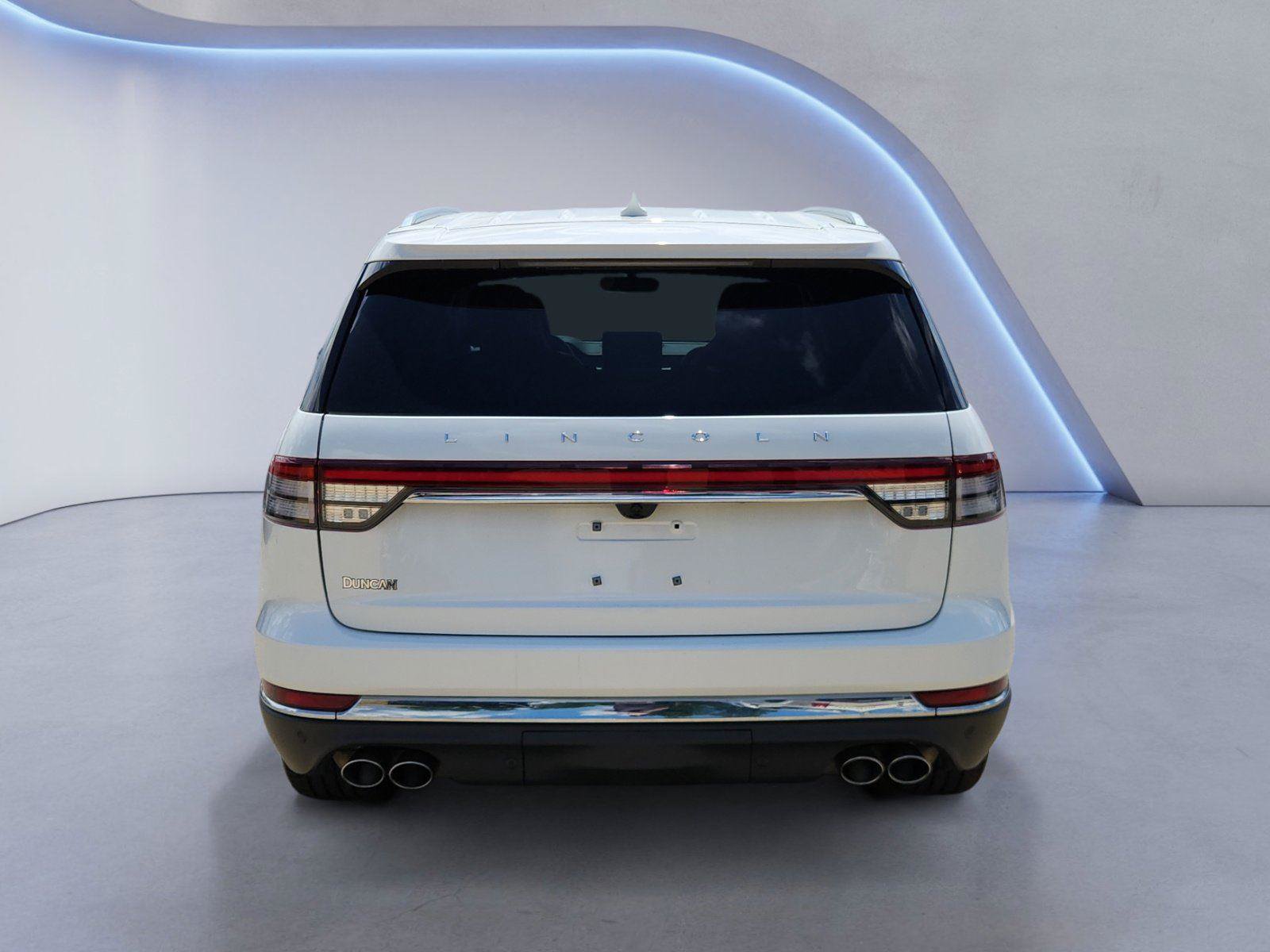 Used 2020 Lincoln Aviator Reserve w/ Equipment Group 202A AWD/4WD image 4