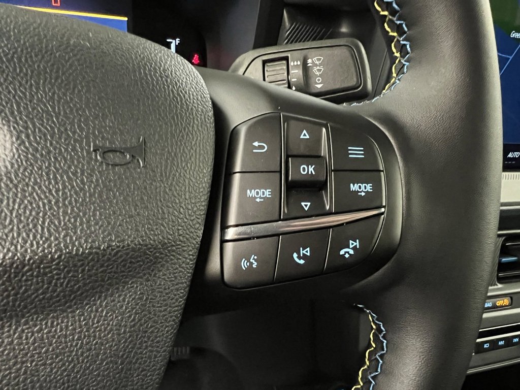 New 2025 Ford Maverick Lobo image 18