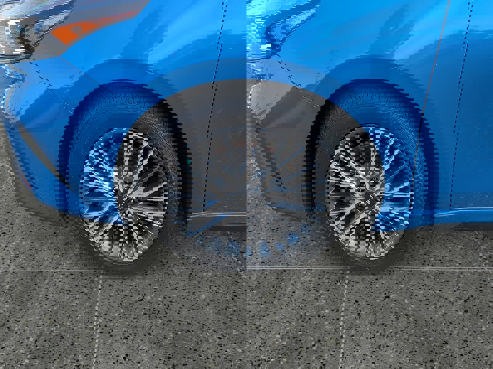 Used 2023 Kia Forte GT-Line w/ GT-Line Premium Package image 14