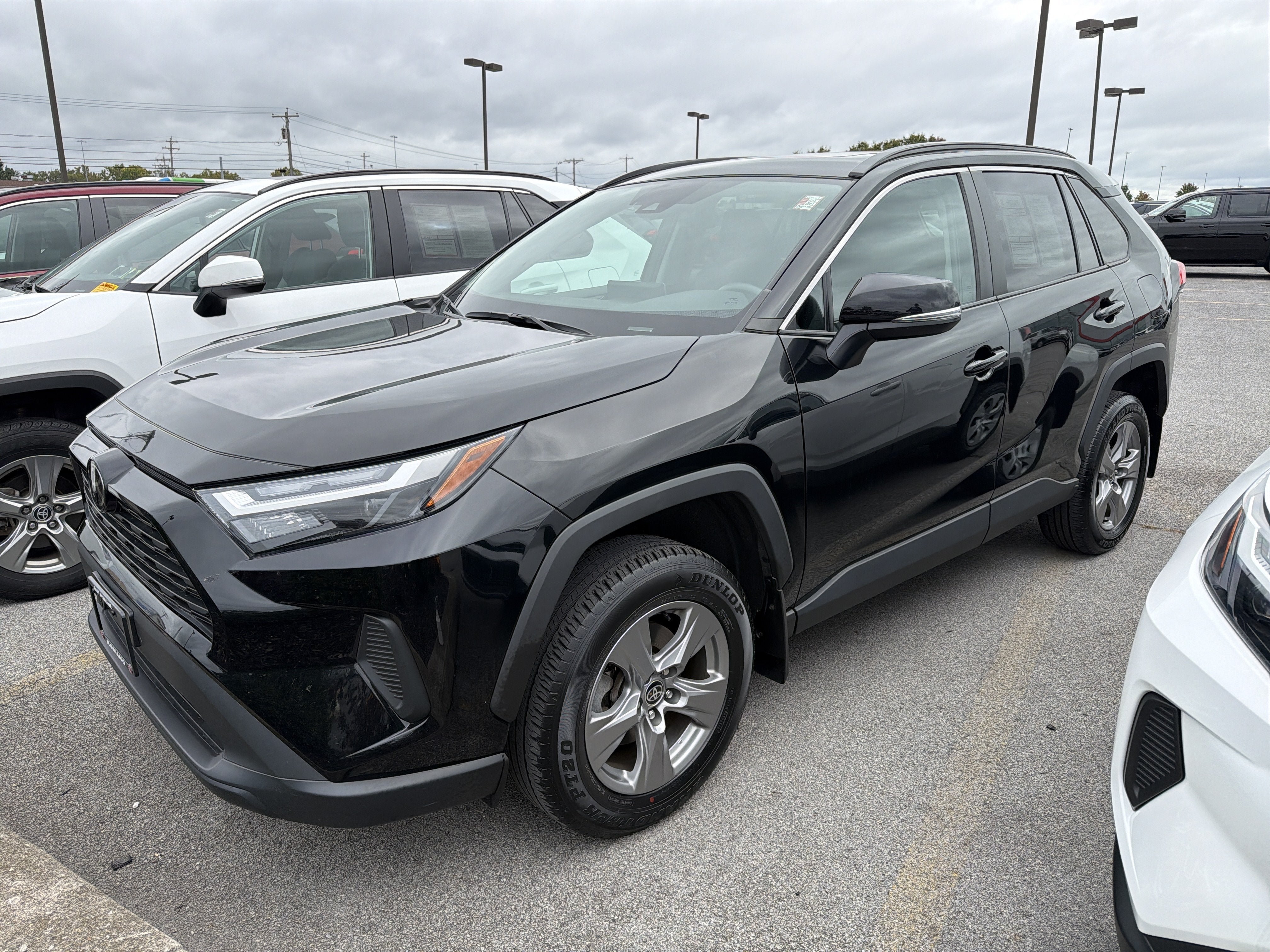 Used 2023 Toyota RAV4 XLE w/ Convenience Package AWD/4WD image 4