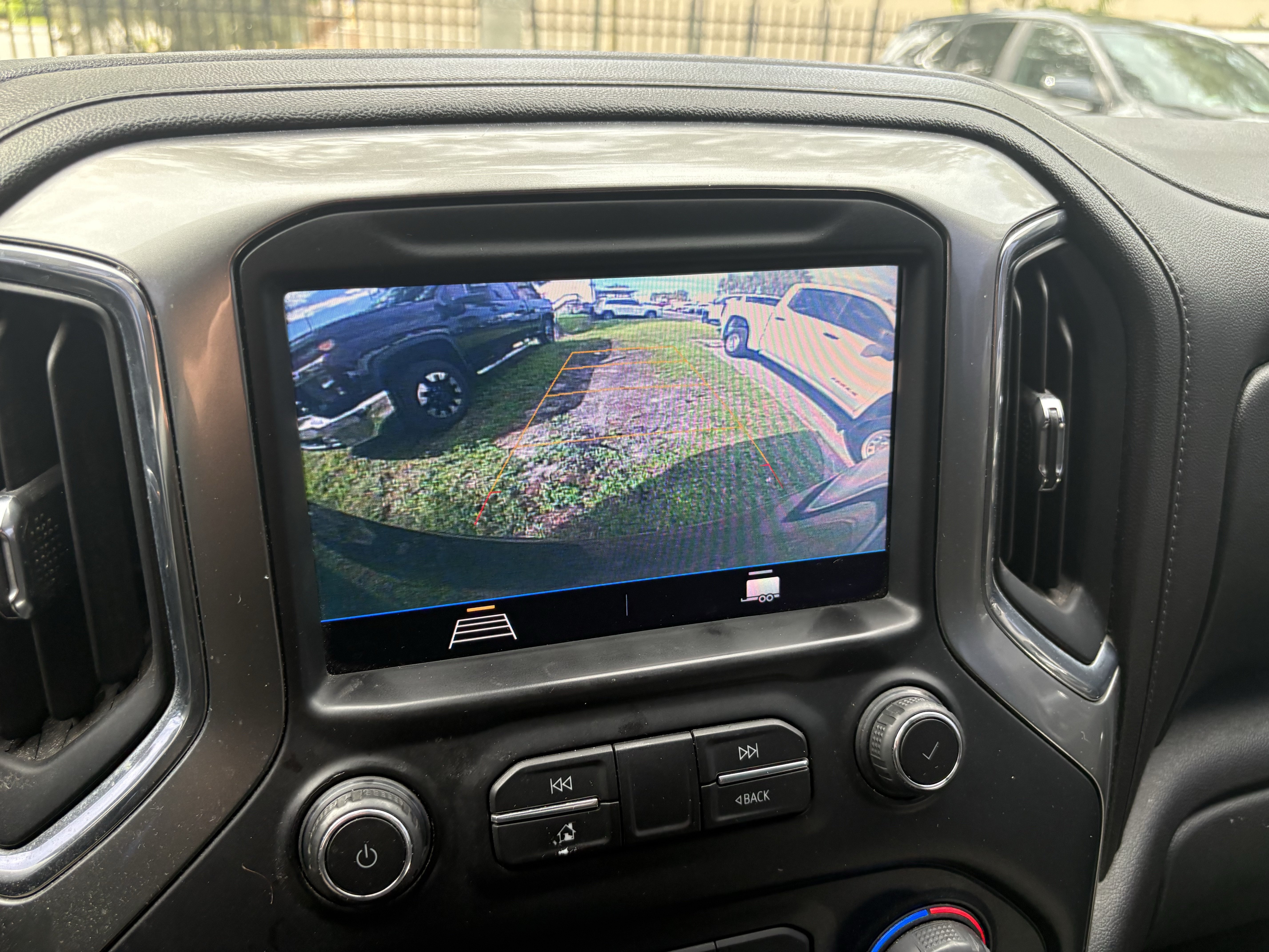Used 2020 Chevrolet Silverado 1500 LT w/ All-Star Edition RWD image 11