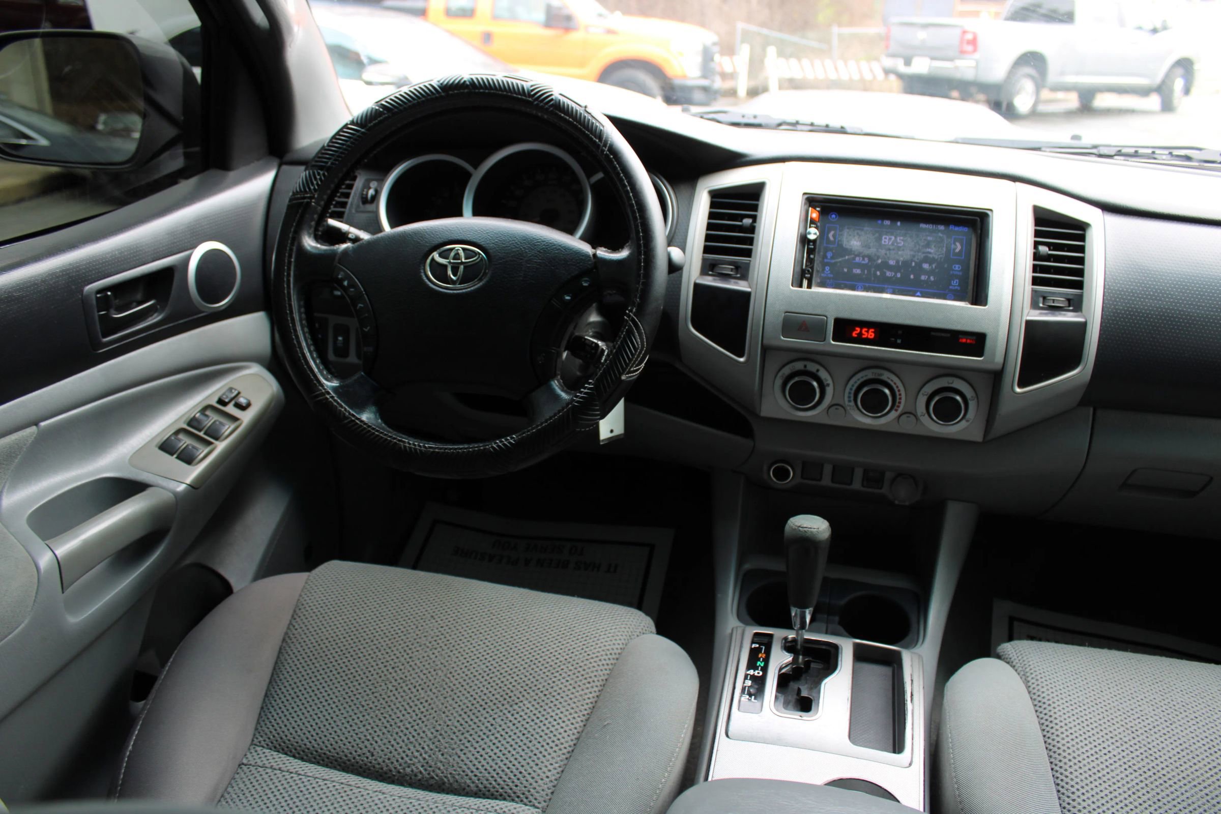 Used 2011 Toyota Tacoma PreRunner w/ TRD Sport Pkg w/JBL Audio image 9