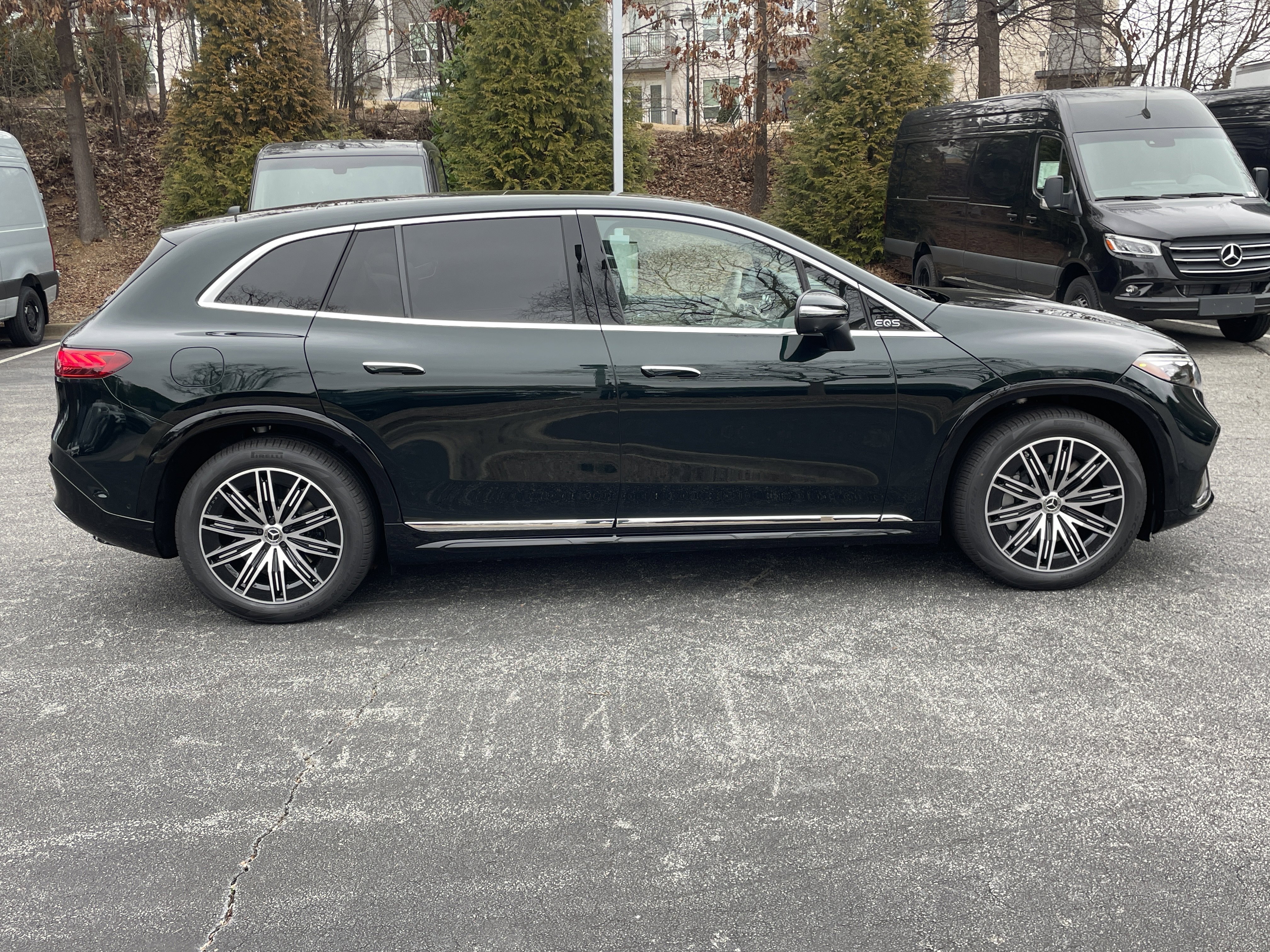 New 2026 Mercedes-Benz EQS 400 4MATIC SUV image 5