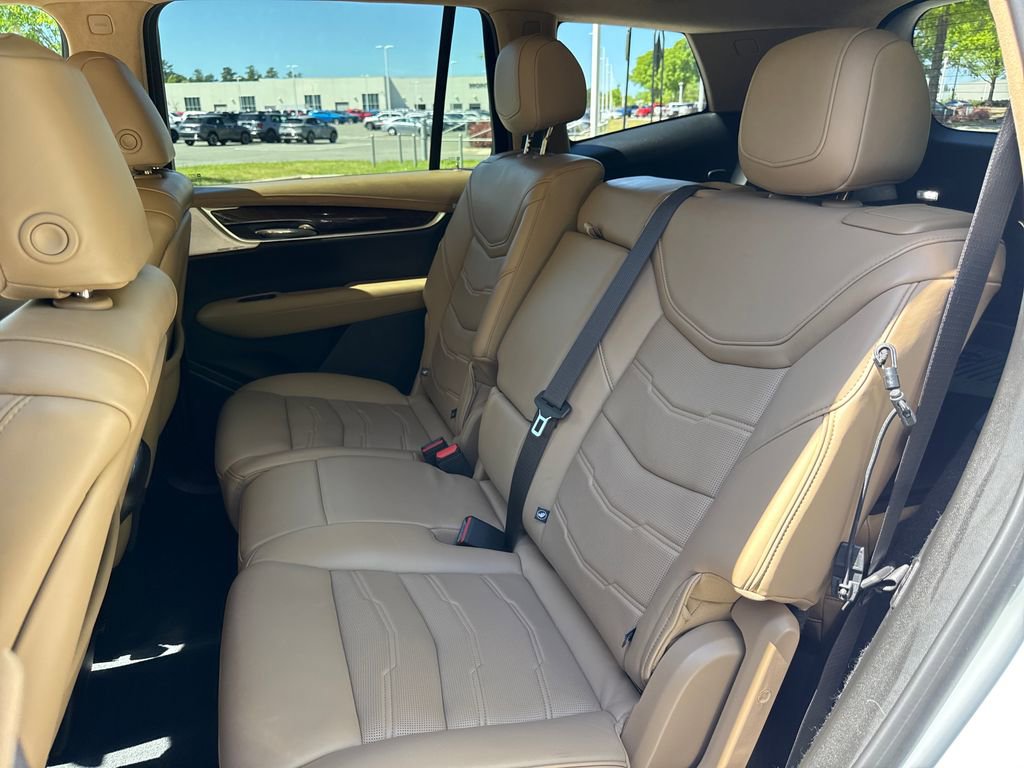 Used 2021 Cadillac XT6 Premium Luxury w/ Platinum Package FWD image 30