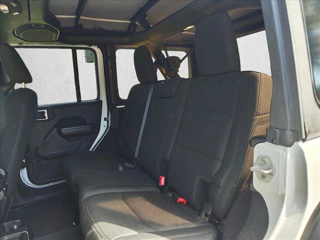 Used 2018 Jeep Wrangler Unlimited Sport S AWD/4WD image 14