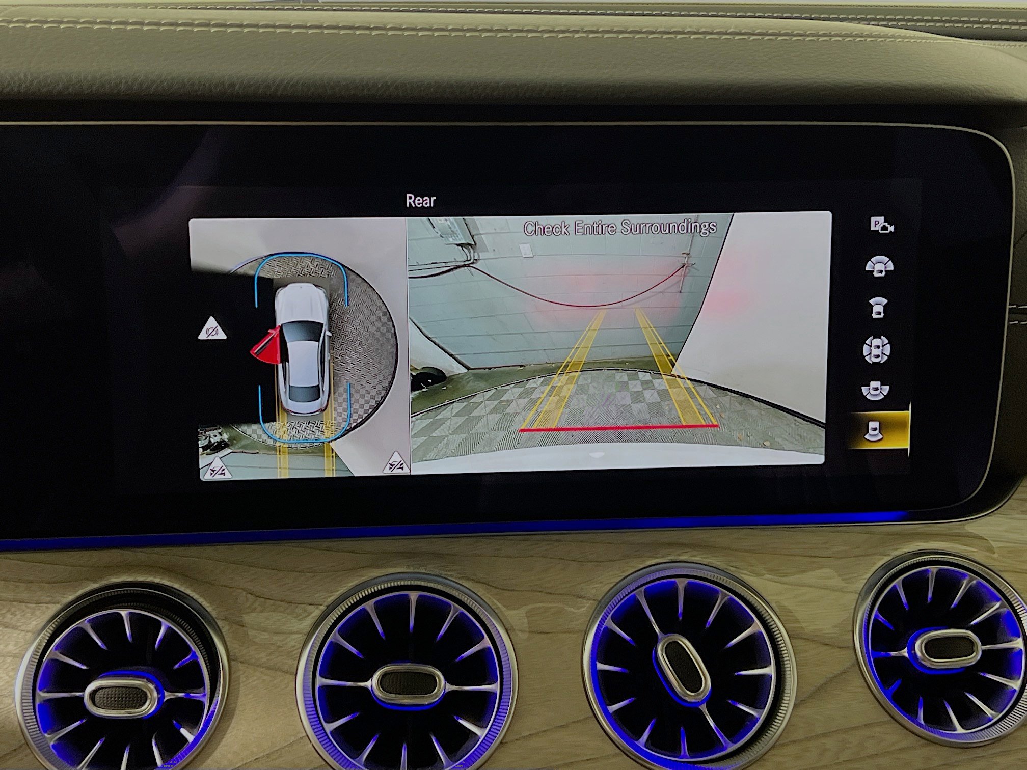 Used 2022 Mercedes-Benz E 450 Coupe image 28