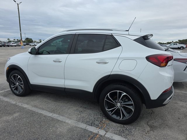 Used 2021 Buick Encore GX Select image 4