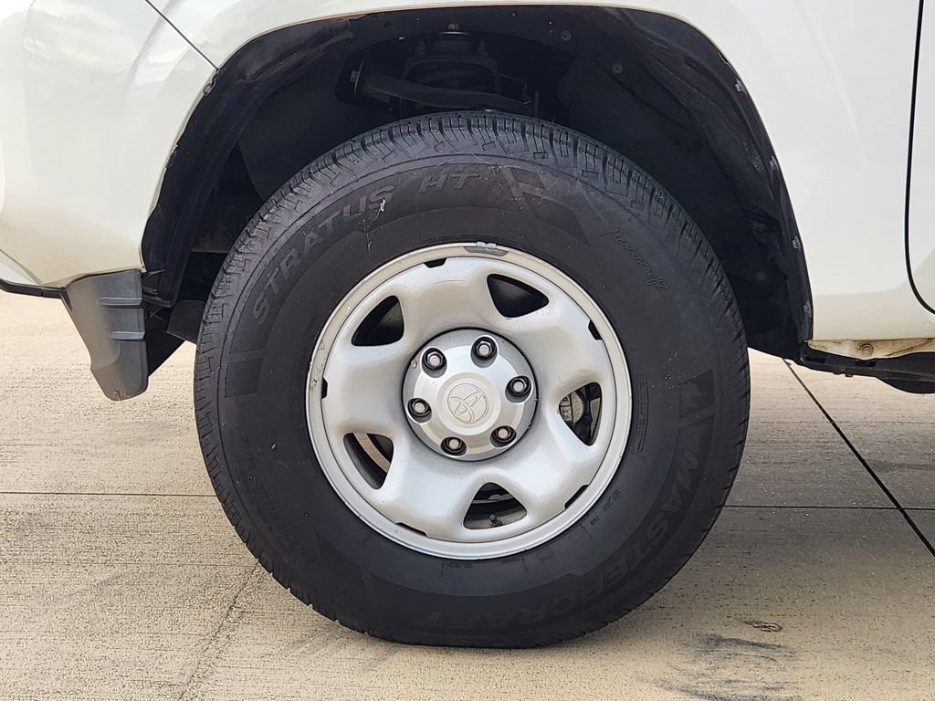 Used 2021 Toyota Tacoma SR w/ SR Convenience Package RWD image 12