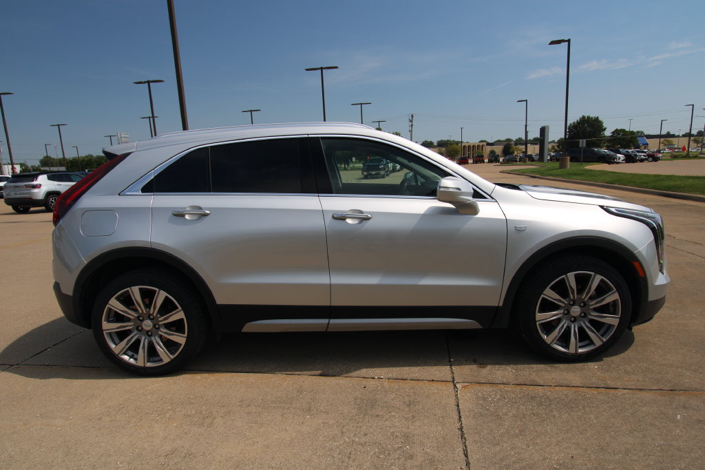Used 2019 Cadillac XT4 Premium Luxury AWD/4WD image 4