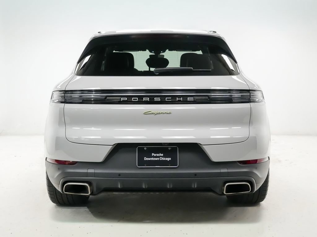 Used 2024 Porsche Cayenne AWD/4WD image 11