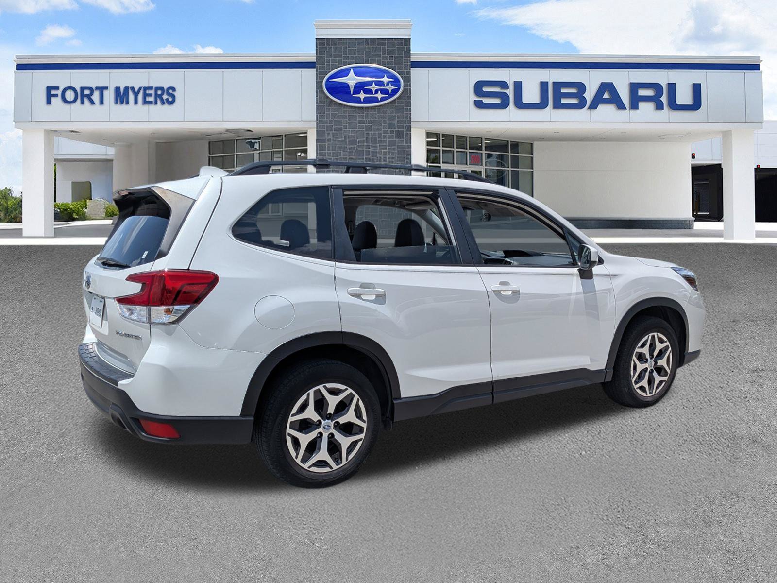 Used 2020 Subaru Forester Premium w/ Popular Package #1 AWD/4WD image 4