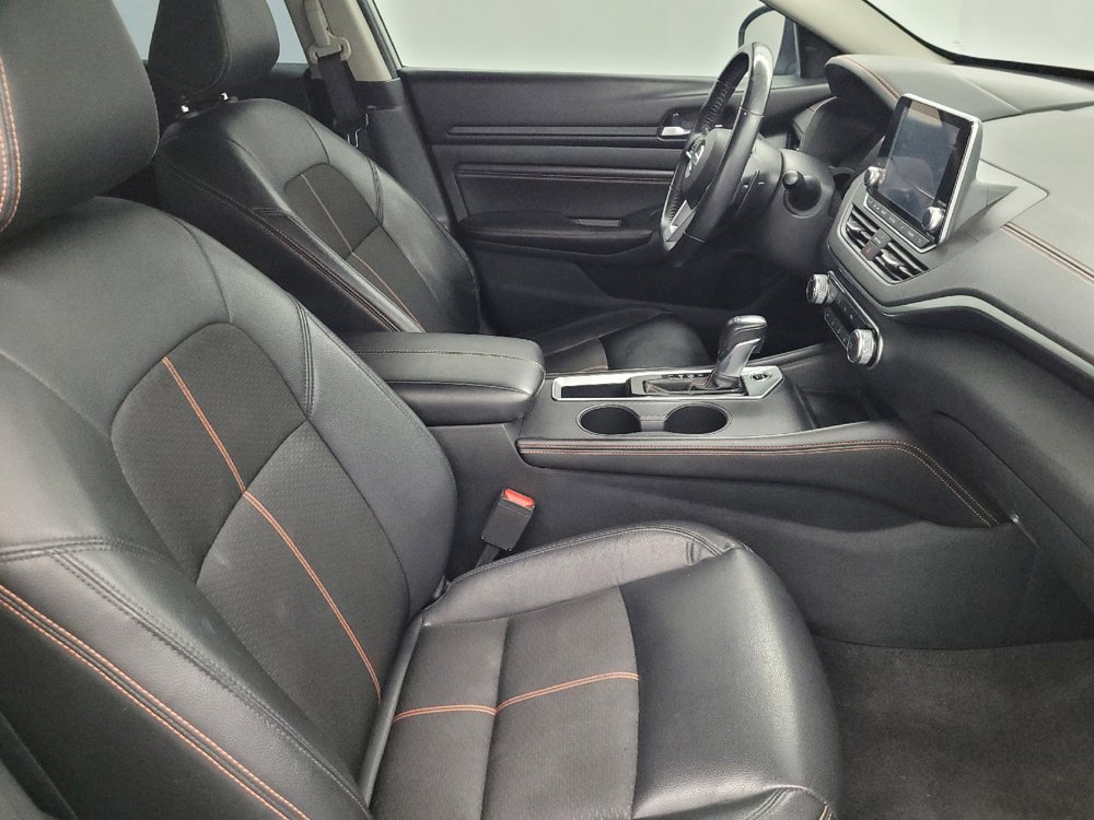Used 2021 Nissan Altima 2.0 SR FWD image 21