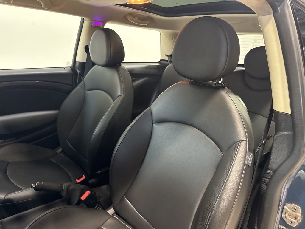 Used 2011 MINI Cooper S image 23