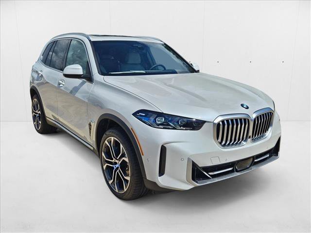 Used 2026 BMW X5 xDrive40i AWD/4WD image 3