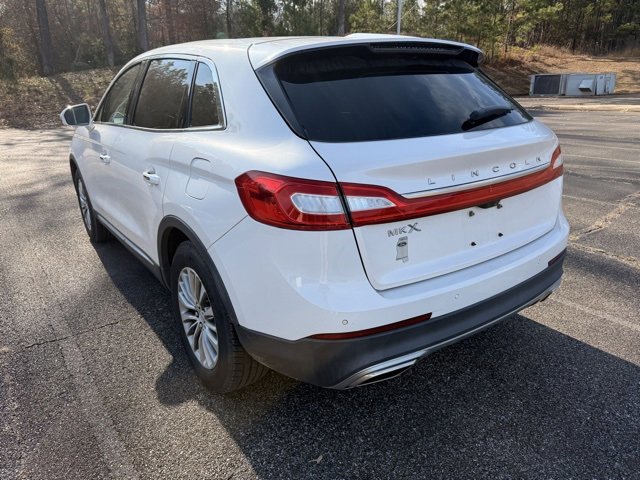 Used 2016 Lincoln MKX Select w/ Select Plus Package image 4