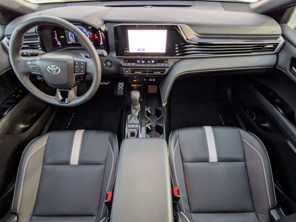 Certified 2025 Toyota Camry SE w/ Convenience Package image 15