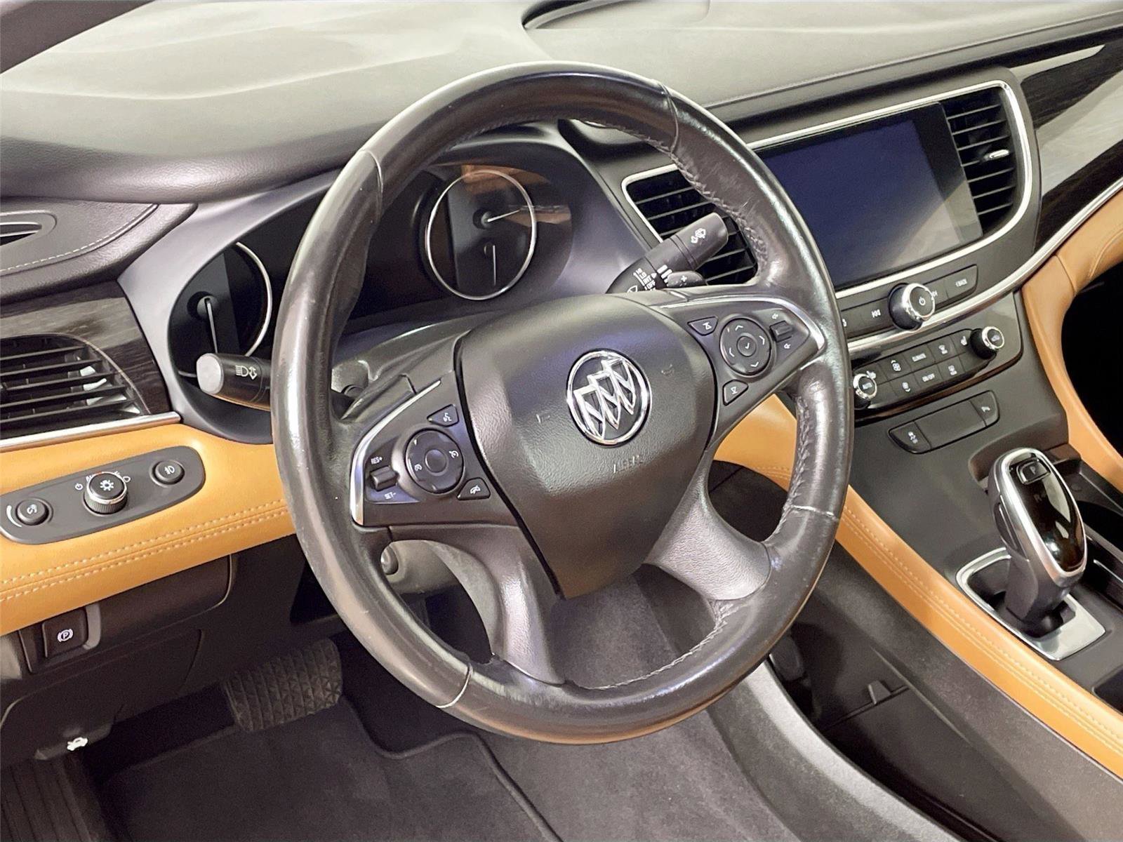 Used 2017 Buick LaCrosse Essence image 18