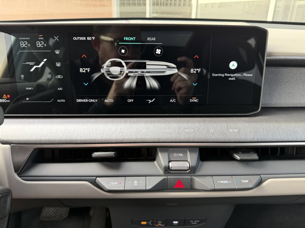 Used 2025 Kia EV9 Wind image 21