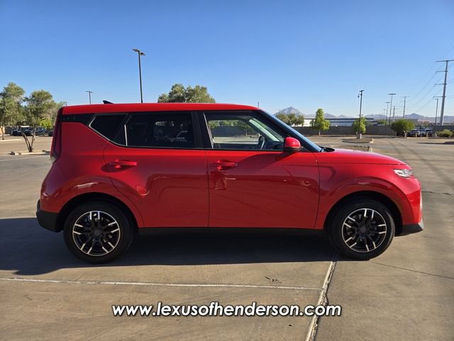 Used 2022 Kia Soul LX FWD image 7