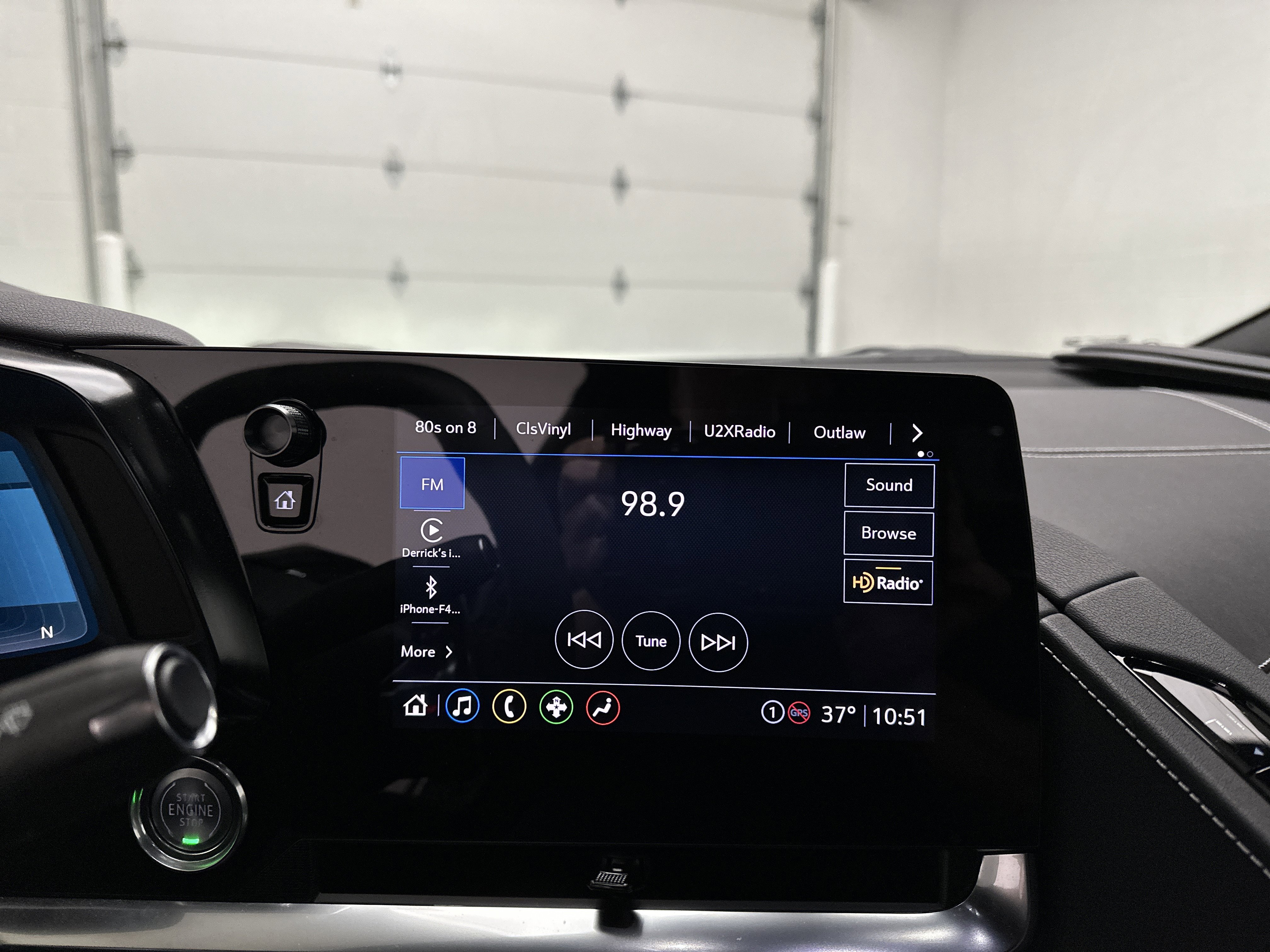 Used 2022 Chevrolet Corvette Stingray Coupe w/ Z51 Performance Package image 28