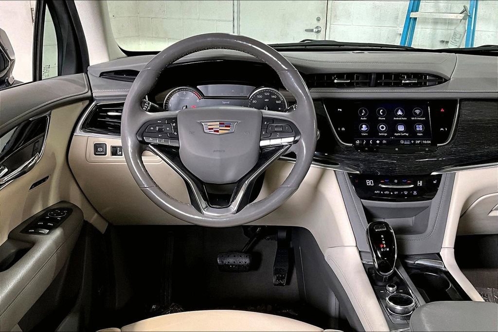 Used 2021 Cadillac XT6 Premium Luxury image 17
