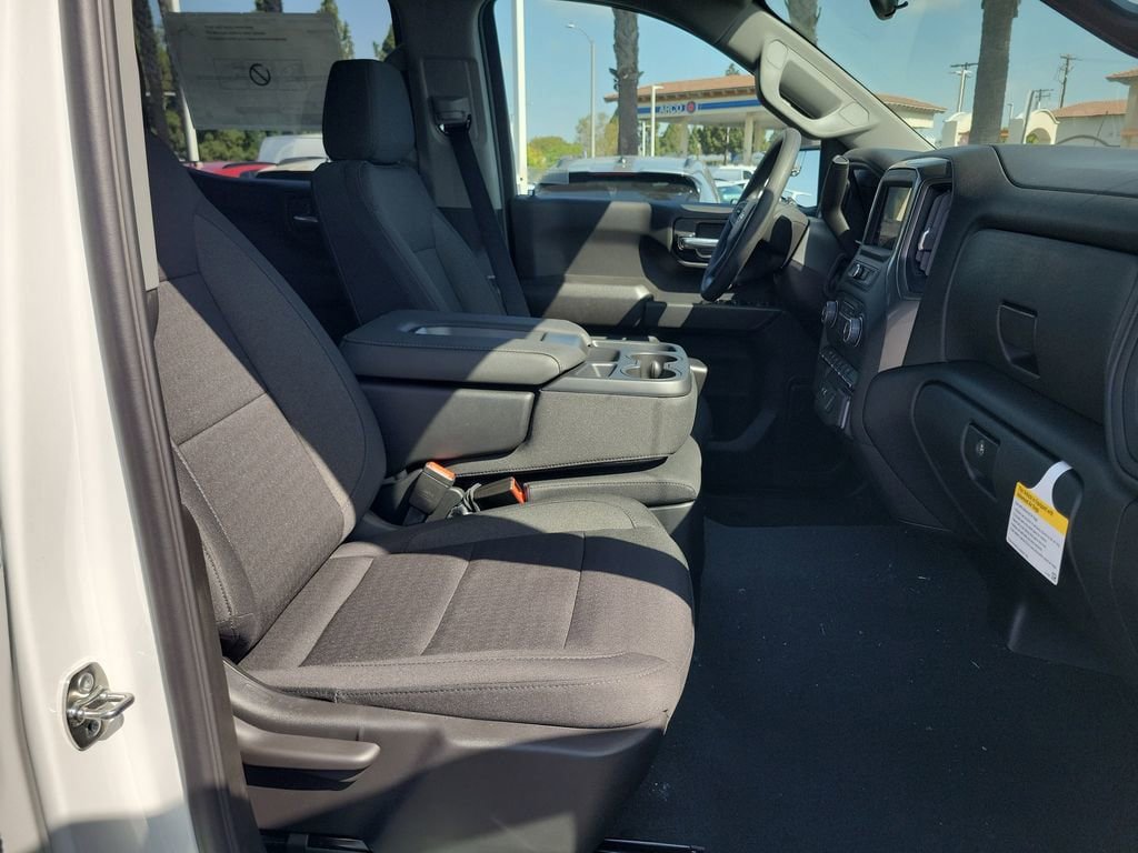 New 2026 Chevrolet Silverado 1500 Custom w/ Turbomax Blackout Package RWD image 16