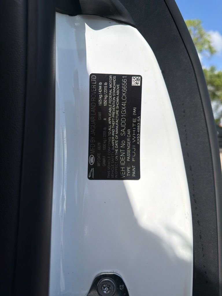 Used 2020 Jaguar F-TYPE Checkered Flag image 13