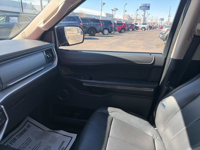 Used 2024 Ford Expedition XLT image 42