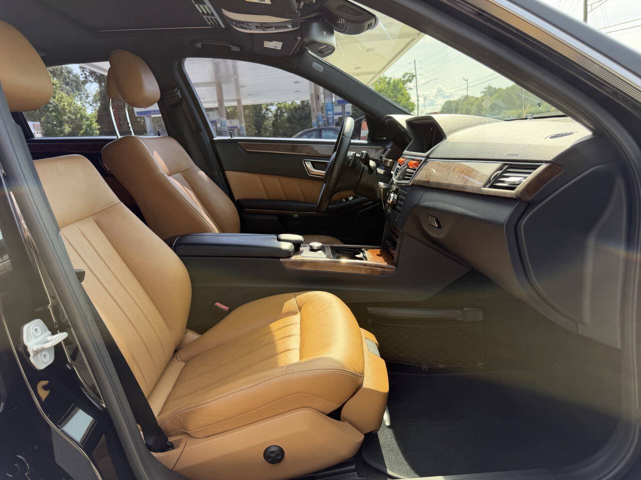 Used 2013 Mercedes-Benz E 350 BlueTEC Sedan image 6