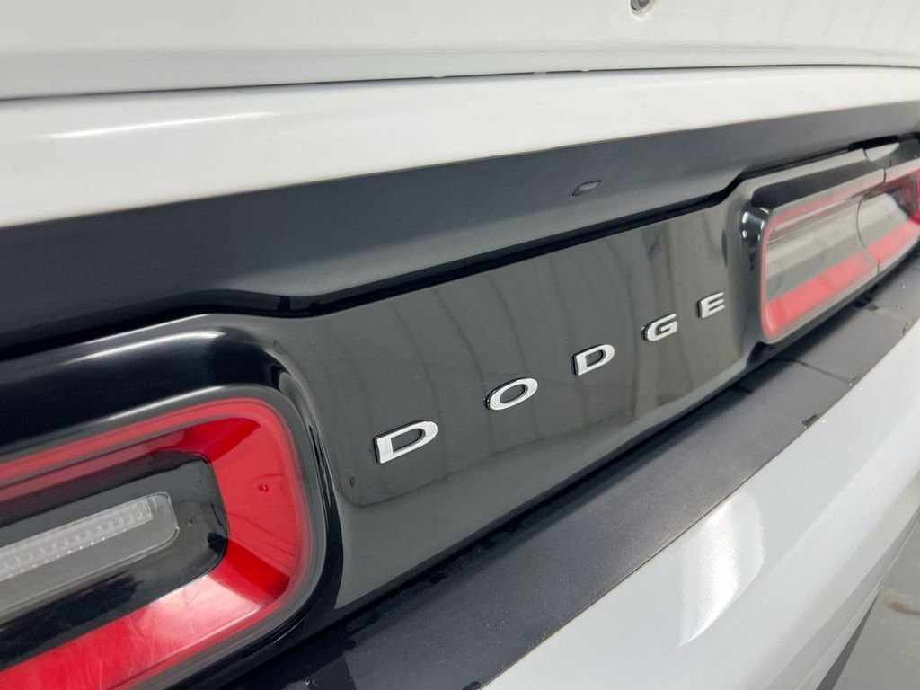 Used 2020 Dodge Challenger SXT image 25