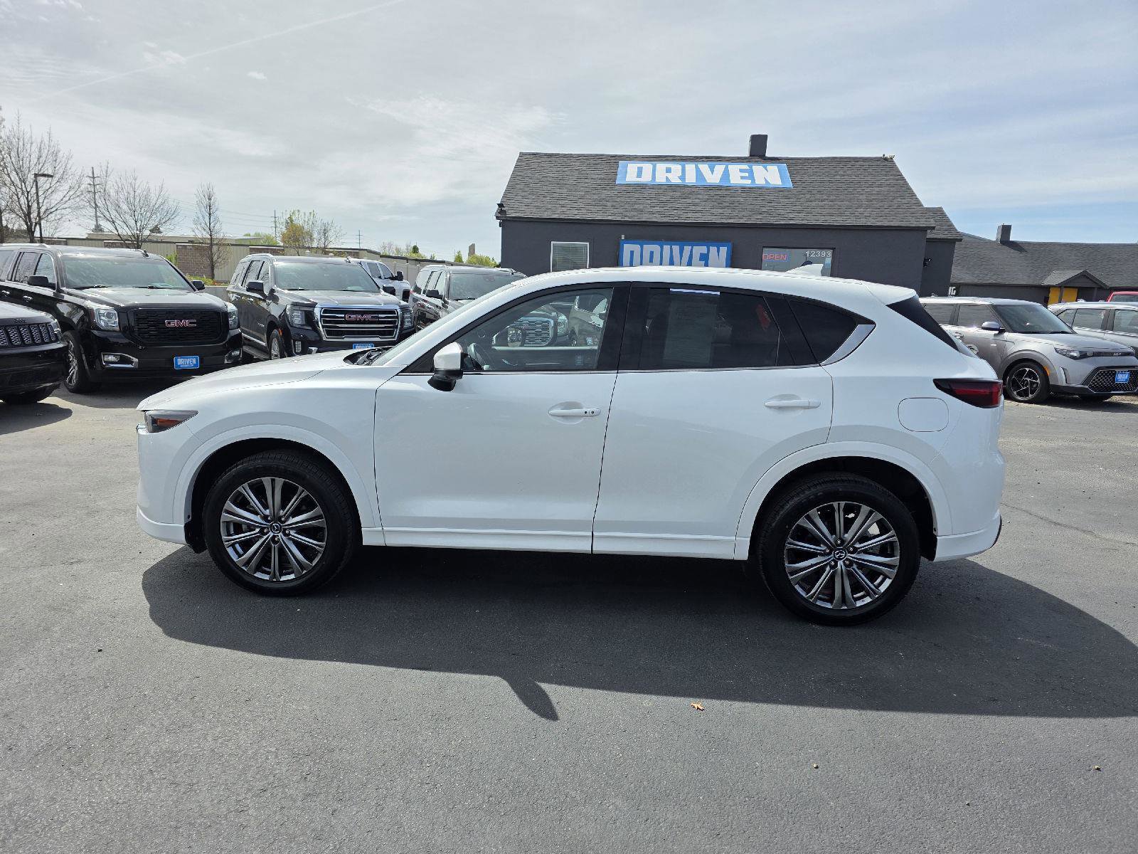 Used 2022 MAZDA CX-5 Signature AWD/4WD image 8