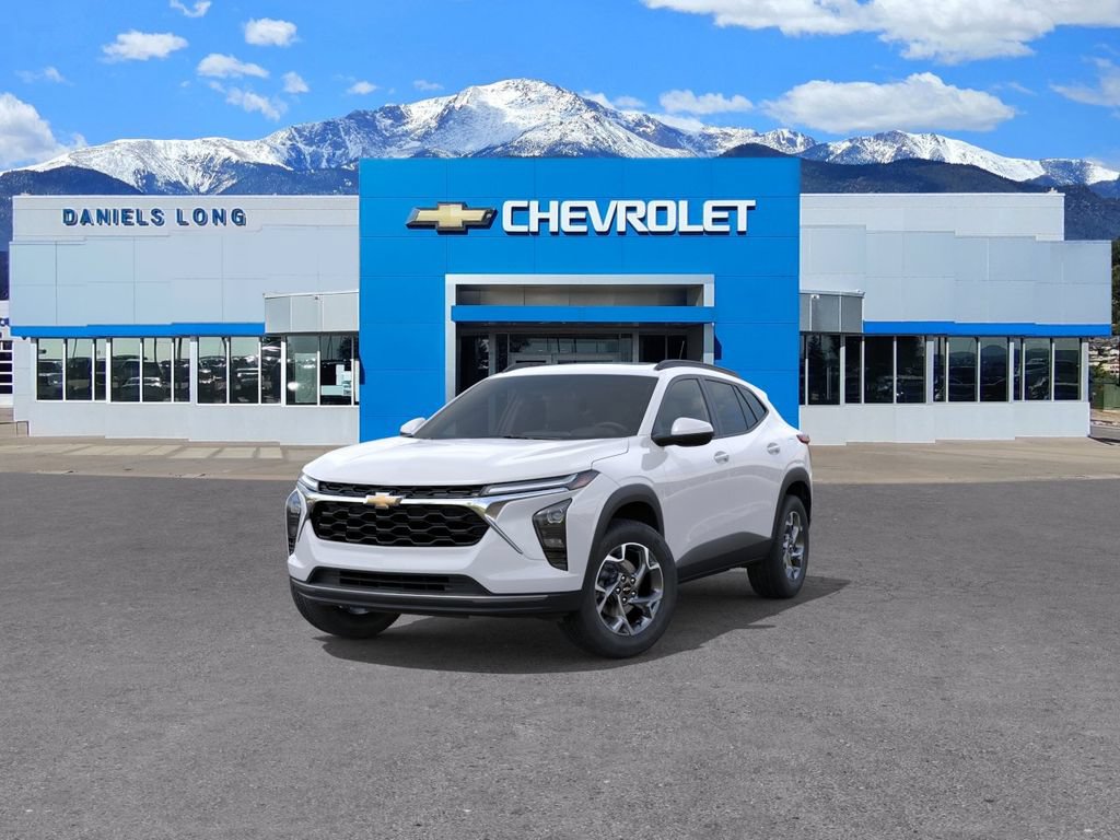 New 2026 Chevrolet Trax LT w/ Sunroof Package FWD image 8