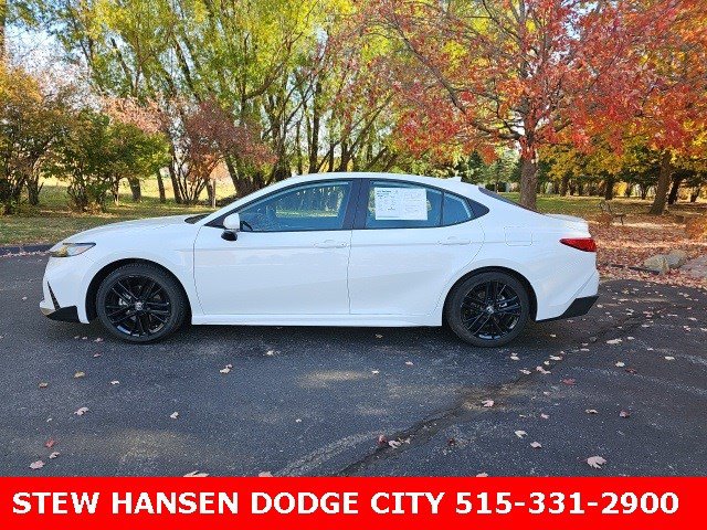 Used 2025 Toyota Camry SE