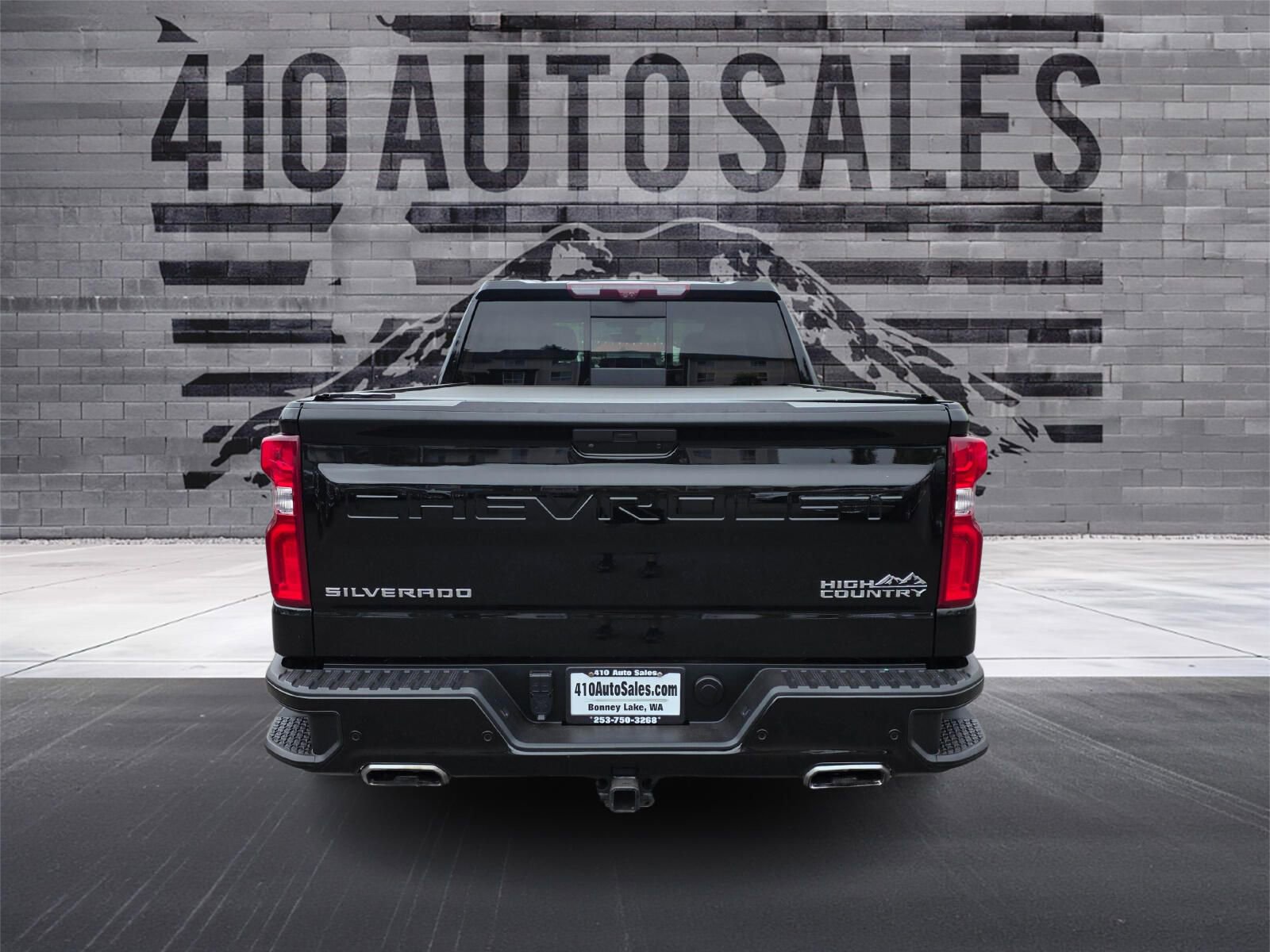 Used 2020 Chevrolet Silverado 1500 High Country w/ Technology Package AWD/4WD image 4