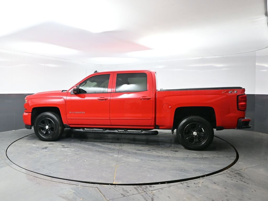 Used 2018 Chevrolet Silverado 1500 LT w/ All Star Edition image 11
