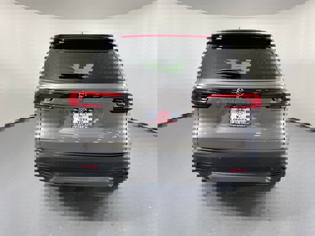 New 2026 Toyota Grand Highlander Limited image 5