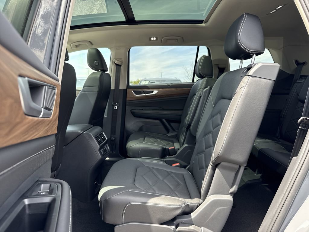 New 2026 Volkswagen Atlas SE image 14