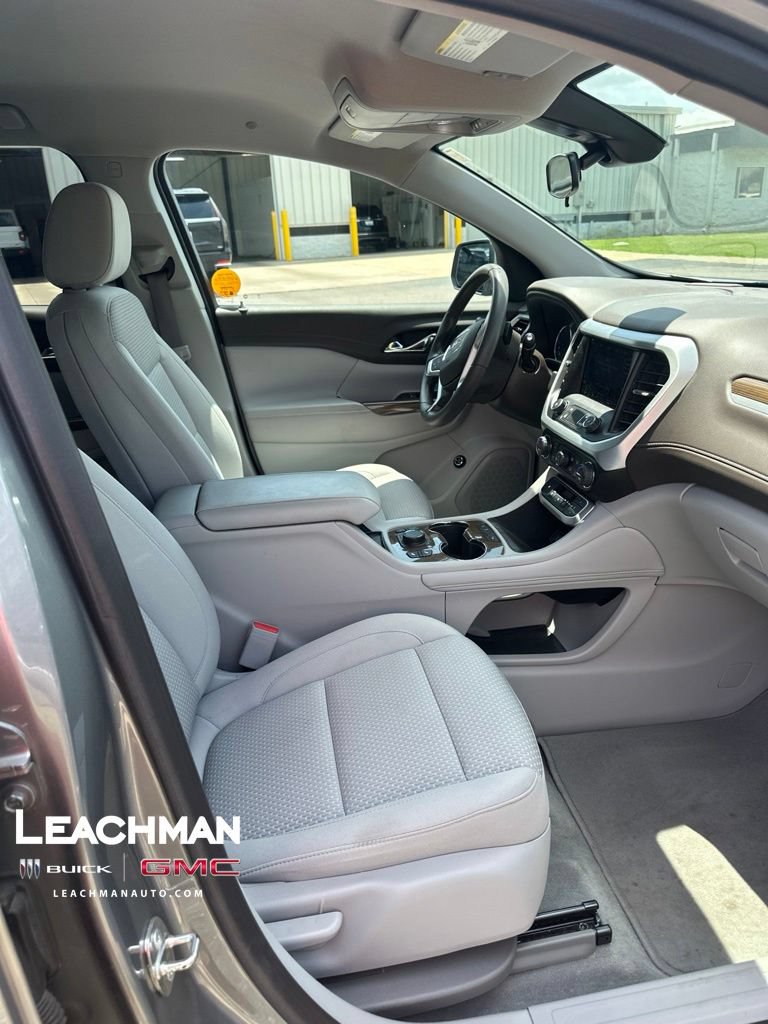 Certified 2023 GMC Acadia SLE w/ Driver Convenience Package FWD image 9