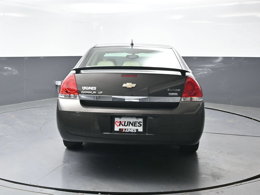 Used 2008 Chevrolet Impala LT w/ Luxury Edition Package FWD image 11
