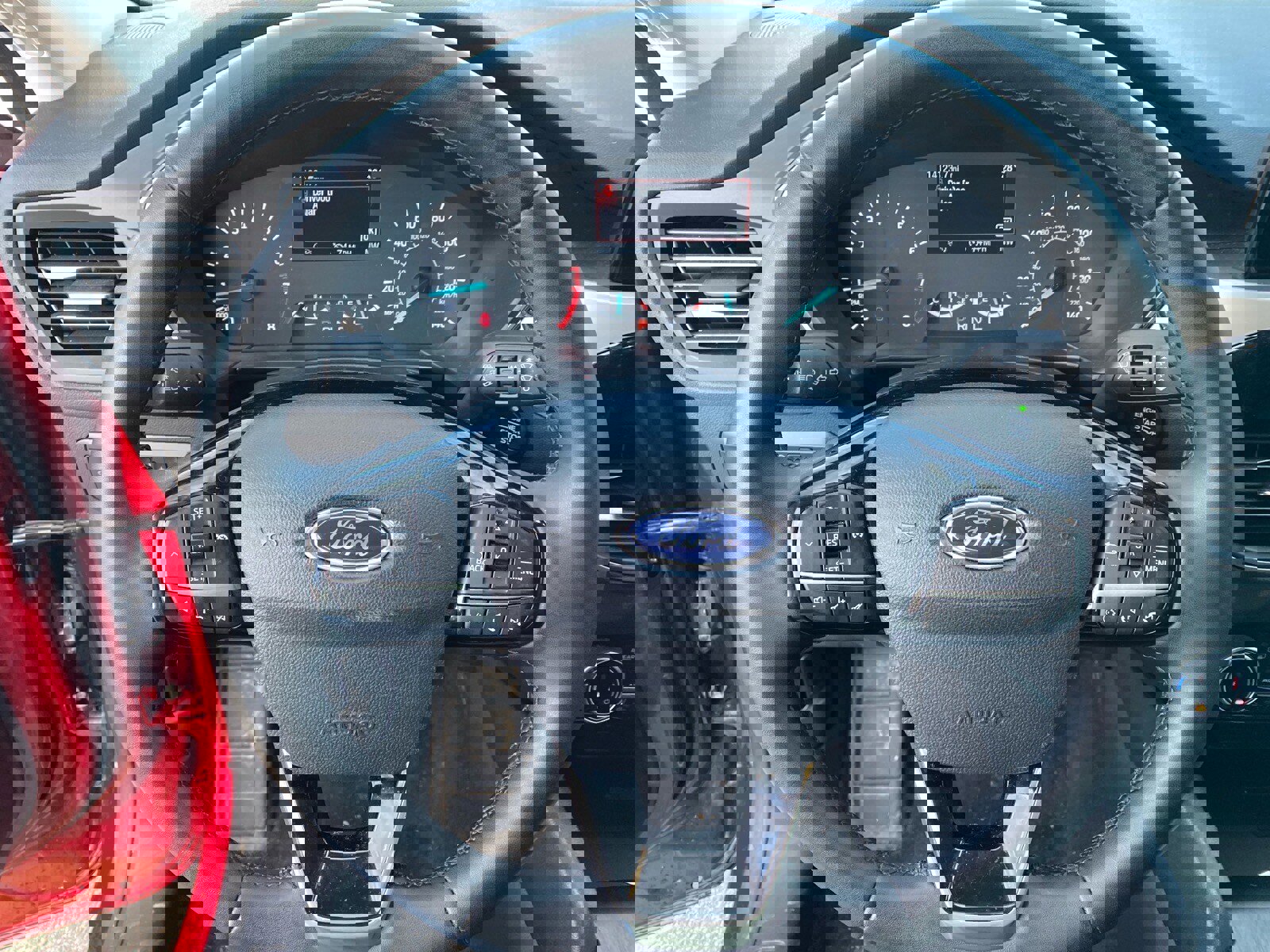 Used 2022 Ford Escape SEL image 10