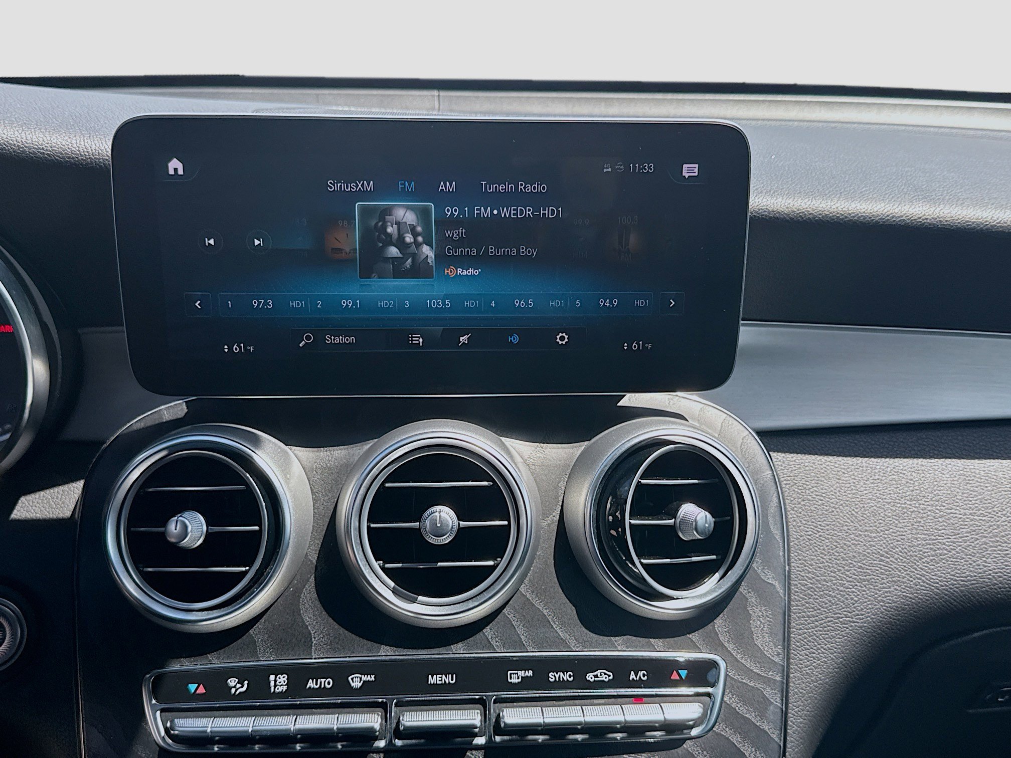 Used 2022 Mercedes-Benz GLC 300 w/ Premium Package Lite image 12