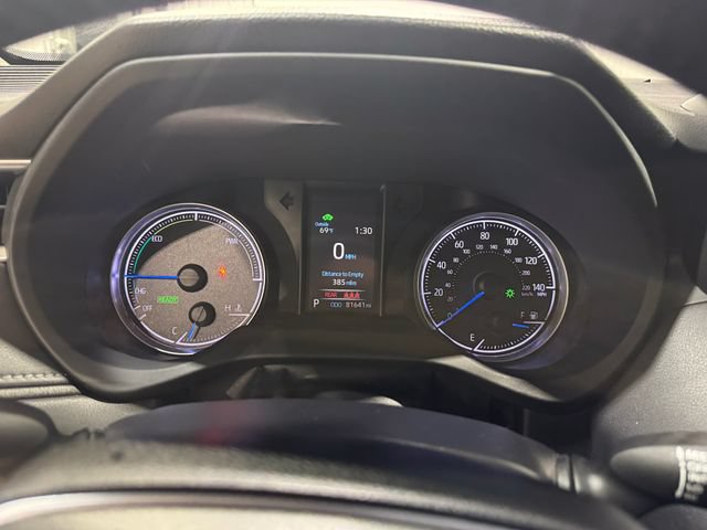Used 2021 Toyota Venza LE w/ Carpet Mat Package (TMS) AWD/4WD image 16