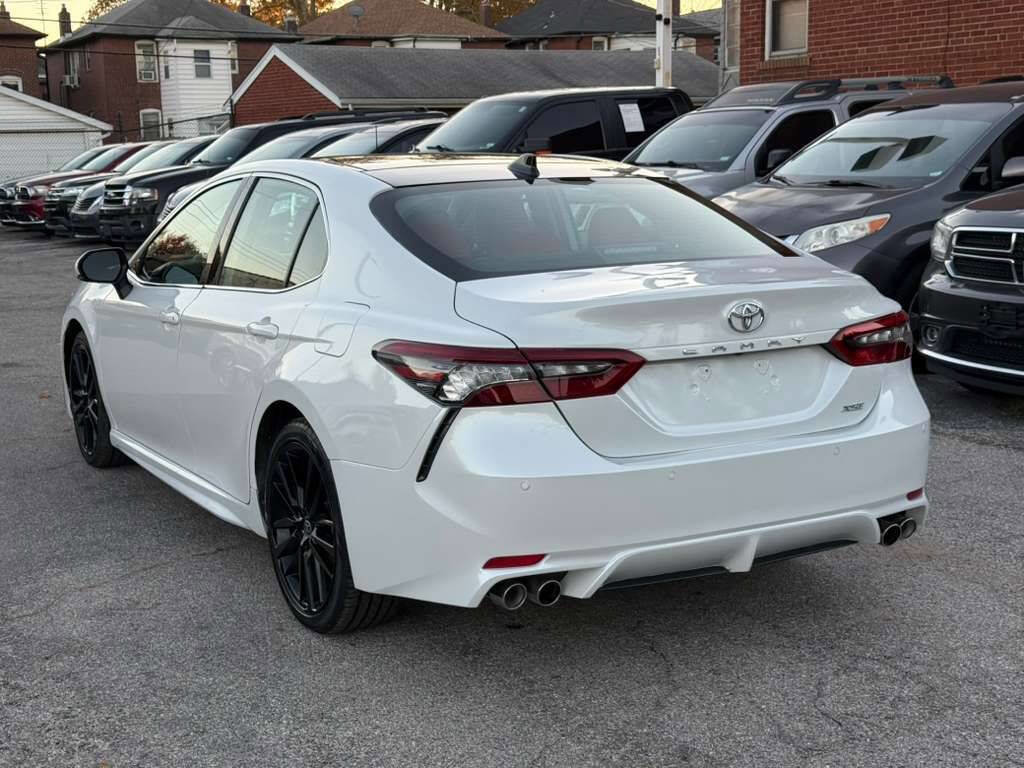 Used 2021 Toyota Camry XSE w/ Navigation Package image 5