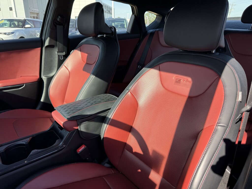 Certified 2025 Kia K4 GT-Line Turbo image 29