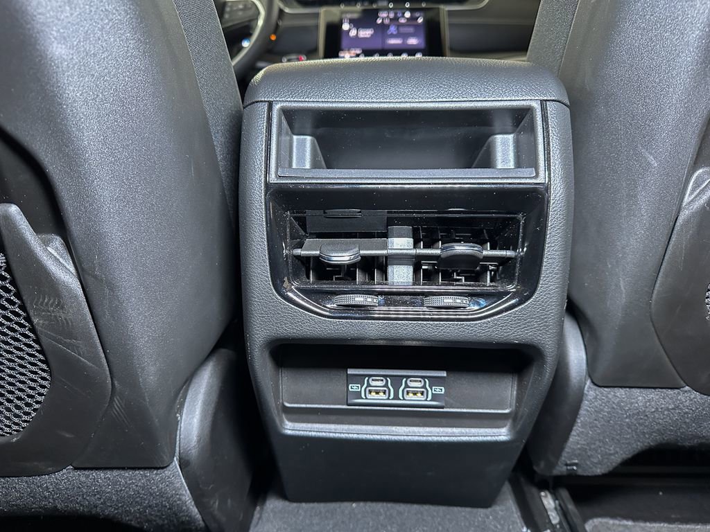 Certified 2024 Jeep Grand Cherokee Laredo w/ Trailer Tow Package image 27