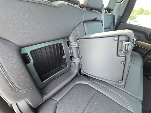 Used 2021 GMC Sierra 2500 Denali w/ Denali Ultimate Package image 17