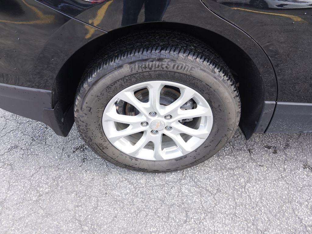 Used 2021 Chevrolet Equinox LT AWD/4WD image 12