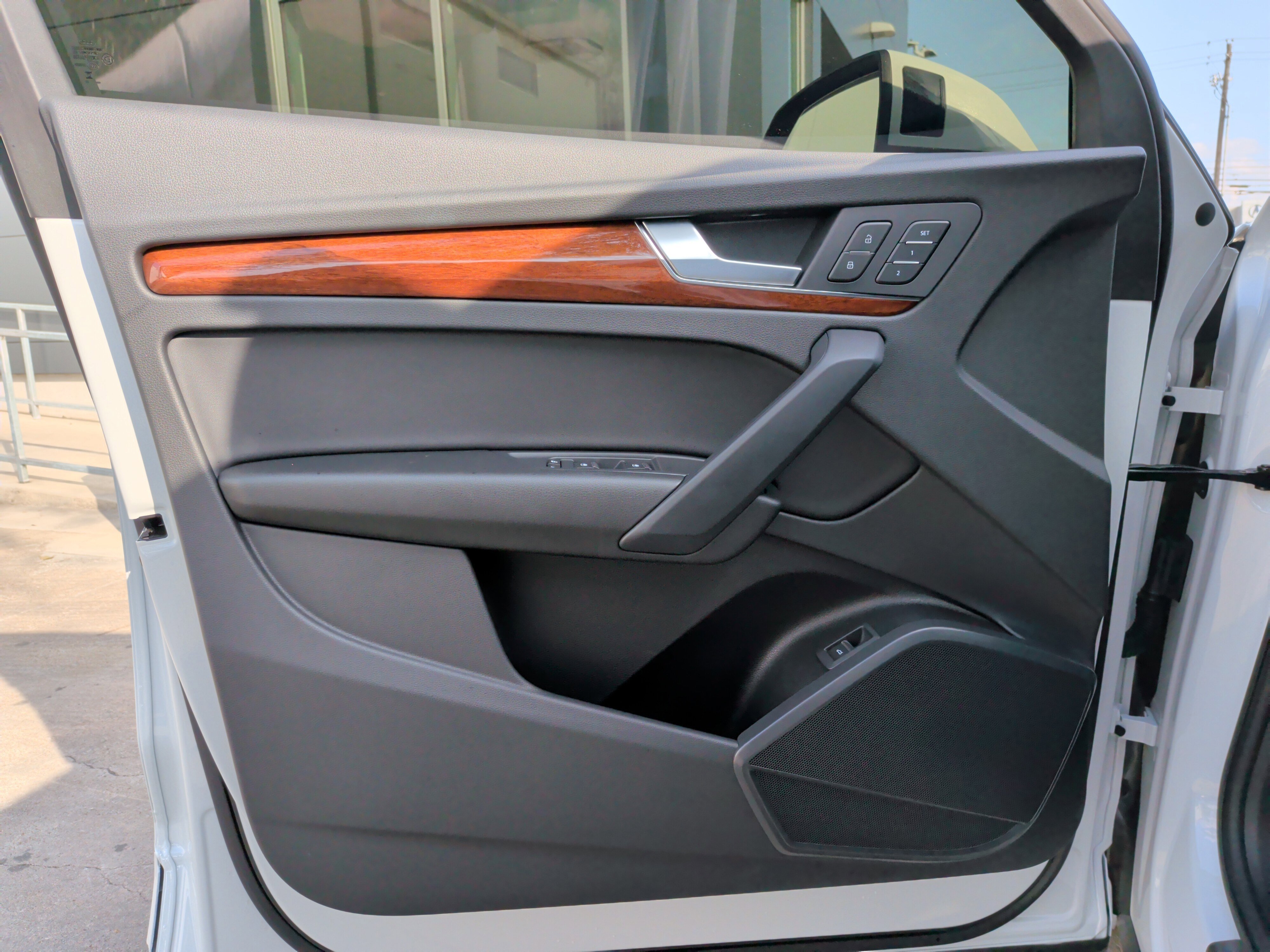 Certified 2023 Audi Q5 2.0T Premium w/ Convenience Package image 14