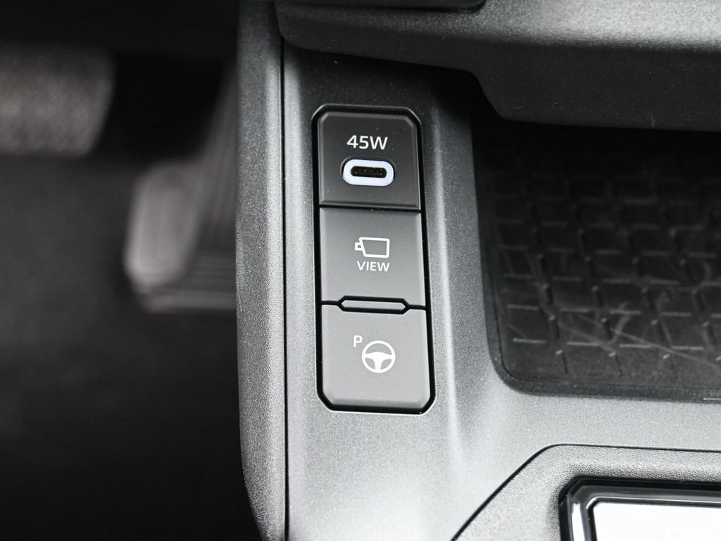 Certified 2026 Toyota RAV4 Limited AWD/4WD image 28